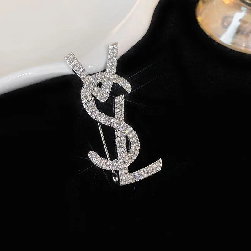Creative Vintage Metal VSL Letter Brooches For Women Men Clothing Suit Trendy Luxury Brooch Pin Fashion Jewelry Accessories Gift